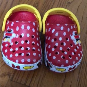 Very good condition light up Minnie Mouse crocs